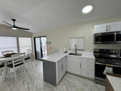 Photo 2 of 20 of home located at 8700 E University Dr Lot 1815 Mesa, AZ 85207