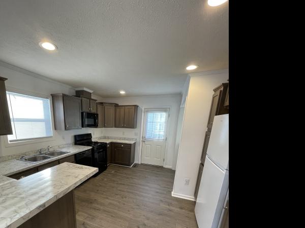 2022 Clayton 56MAR28362A(28x48) Mobile Home