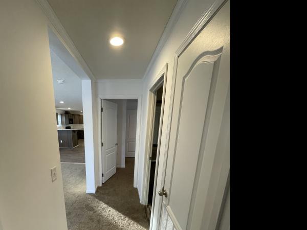 2022 Clayton 56MAR28362A(28x48) Mobile Home