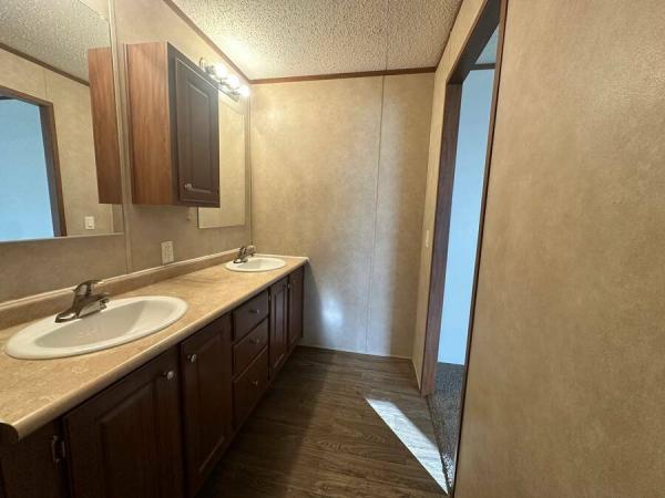 2020 LH168032L-F  Home