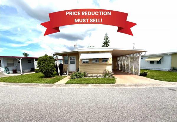 Photo 1 of 2 of home located at 47 Beachwood Lane Largo, FL 33771