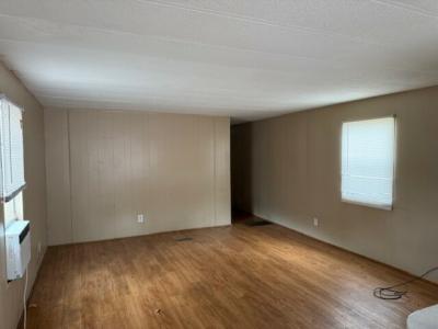 Photo 4 of 8 of home located at 583 Mobile Estates Drive Ridgeland, MS 39157