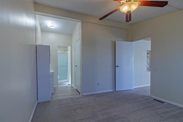 1990 Fleetwood Manufactured Home