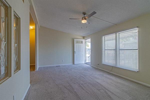 1990 Fleetwood Manufactured Home