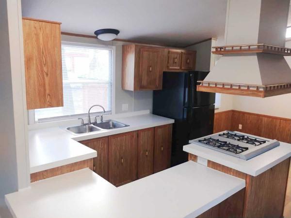 1990  Mobile Home For Rent