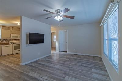 Photo 4 of 18 of home located at 5805 W. Harmon Ave. Las Vegas, NV 89103