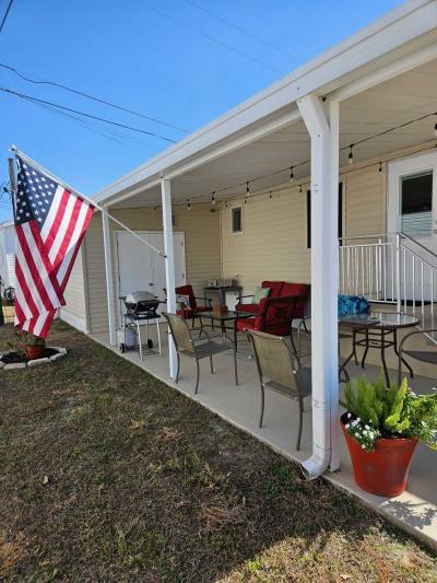 Photo 3 of 28 of home located at 1700 Canada Court Frostproof, FL 33843