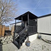 1999 Fleetwood Broadmore Manufactured Home