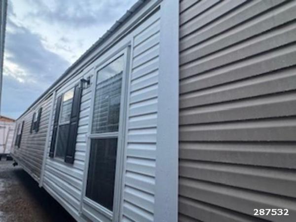2007 CLAYTON Mobile Home For Sale