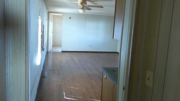 1981 Oakwood Manufactured Home