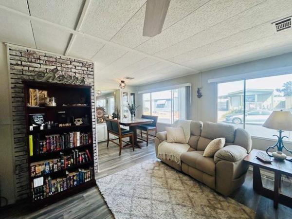 1973 Cavco Manufactured Home