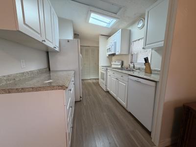 Photo 5 of 12 of home located at 126 Juliana Blvd. Auburndale, FL 33823