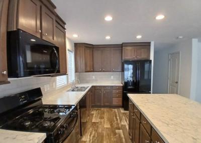 Mobile Home at 37843 Sandstone Trl Lot 398 Lenox, MI 48048