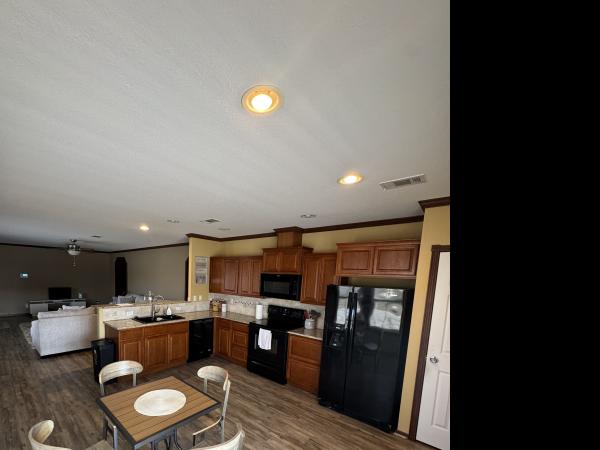 2014 CMH 32SMH32503AH14 Mobile Home