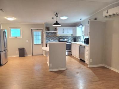 Photo 4 of 20 of home located at 6302 Forest Lake Dr Zephyrhills, FL 33540