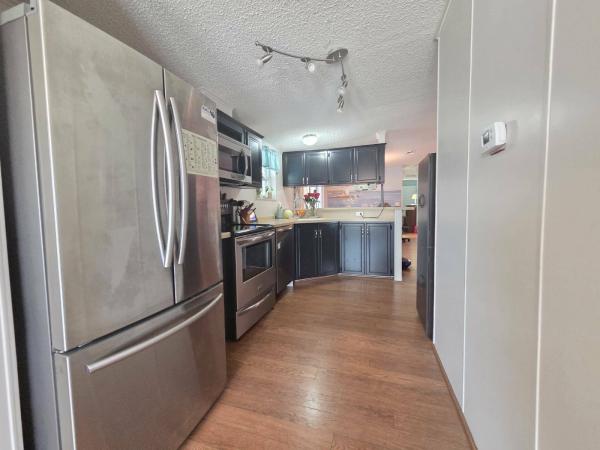 1999 Homes of Merit N/A Mobile Home