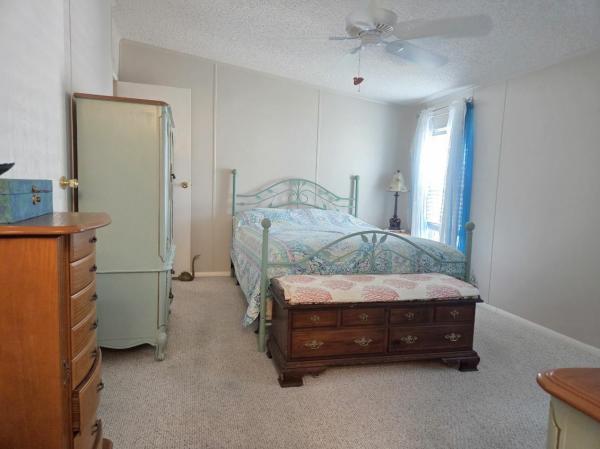 1999 Homes of Merit N/A Mobile Home