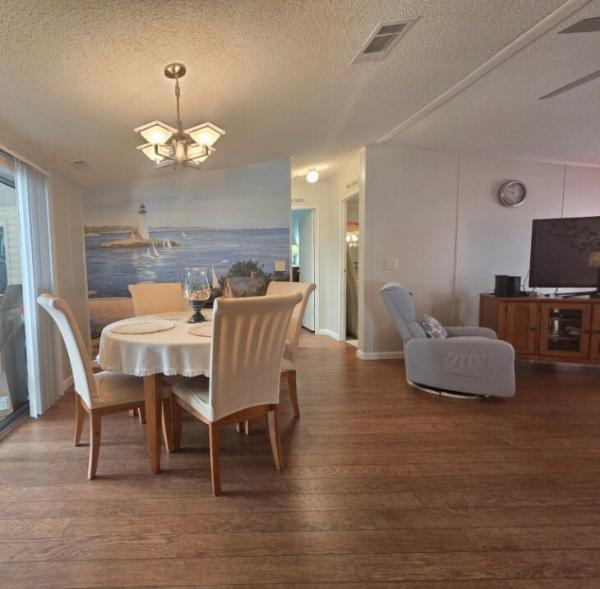 1999 Homes of Merit N/A Mobile Home