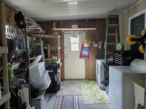 1999 Homes of Merit N/A Mobile Home