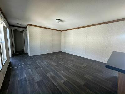 Photo 4 of 16 of home located at 626 Laura Lane Unit 41A Auburndale, FL 33823