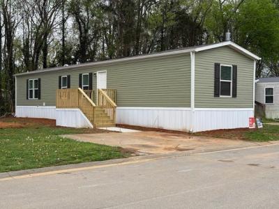 Mobile Home at 7204 Larkspur Ln Lot #183 Powell, TN 37849