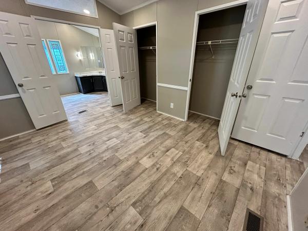 1988 Champion Chamberlain Mobile Home