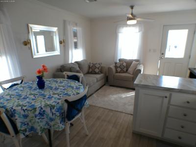 Photo 5 of 13 of home located at 10354 Smooth Water Dr. Site 278 Hudson, FL 34667