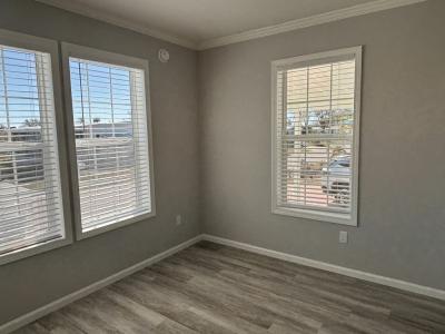 Photo 4 of 20 of home located at 965 Orinoco Avenue Venice, FL 34285