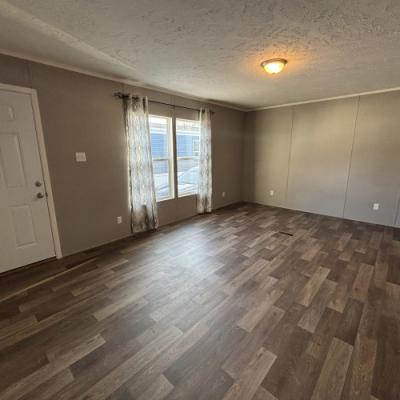 Photo 3 of 30 of home located at 2800 West Memorial Drive #0101 Muncie, IN 47302