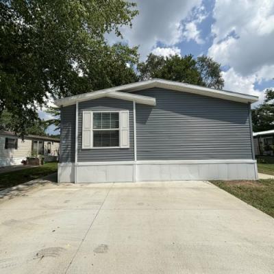 Photo 2 of 40 of home located at 2800 West Memorial Drive #0214 Muncie, IN 47302