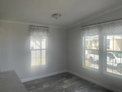 Photo 3 of 20 of home located at 13048 Orange Avenue Grand Island, FL 32735