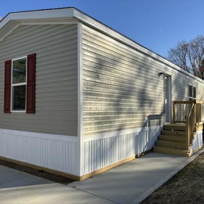 Photo 2 of 37 of home located at 2800 West Memorial Drive #0127 Muncie, IN 47302