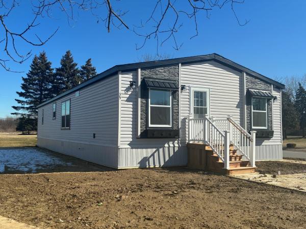 2026 Adventure 35 4603QT  Home