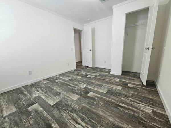 2024 Champion  LAKE MANOR  Home