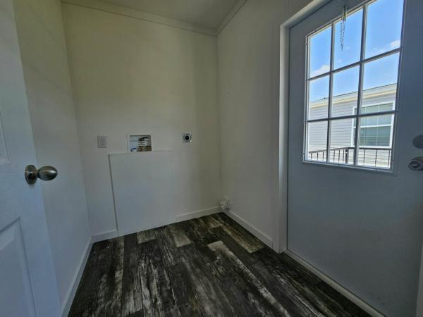 2024 Champion  LAKE MANOR  Home