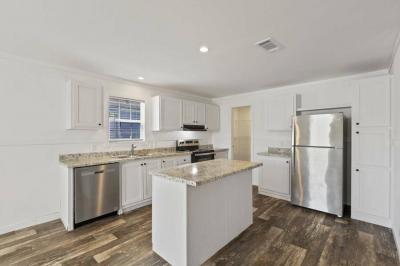 Photo 2 of 18 of home located at 443 Dawn Street Lakeland, FL 33815