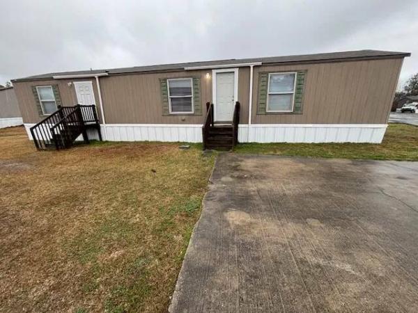 Photo 1 of 2 of home located at 320 Rae Street, Lot 32 Lake City, SC 29560