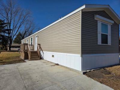 Mobile Home at 23 Vermillion Est Pontiac, IL 61764