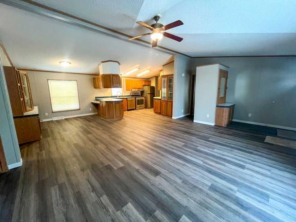 1999 Highland Mobile Home