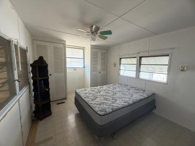 Photo 5 of 26 of home located at 431 Cobalt Ave Lakeland, FL 33815