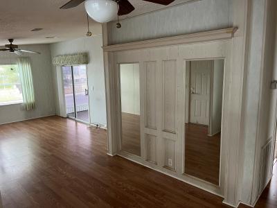 Photo 3 of 10 of home located at 2624 88th Street E Palmetto, FL 34221