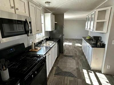 Photo 3 of 8 of home located at 358 Parker Lake Drive Oxford, MI 48371