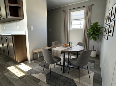 Photo 4 of 7 of home located at 361 Parker Lake Dr Oxford, MI 48371