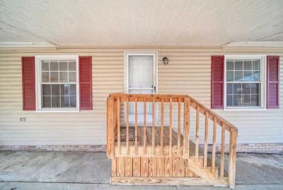 Photo 3 of 27 of home located at 521 Rio Grande Dr. Adrian, MI 49221