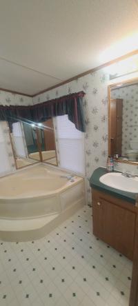 1998 Fleetwood Manufactured Home