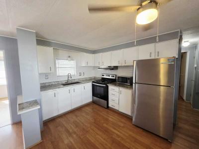 Photo 4 of 8 of home located at 435 16th Ave. SE., #548 Largo, FL 33771