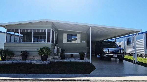 Photo 1 of 2 of home located at 1071 Donegan Rd., #1171 Largo, FL 33771