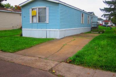 Photo 3 of 4 of home located at 1817 Collins Court Milford, MI 48381