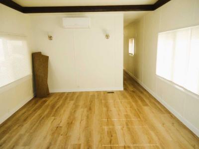 Photo 5 of 30 of home located at 5805 W. Harmon Ave Las Vegas, NV 89103