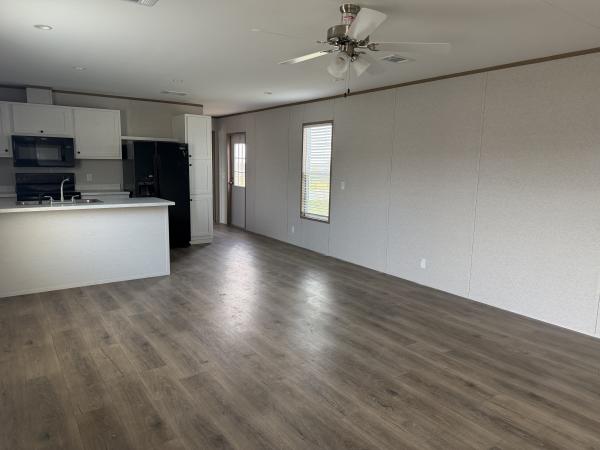 2026 Champion CHPR1676H32P01 Mobile Home